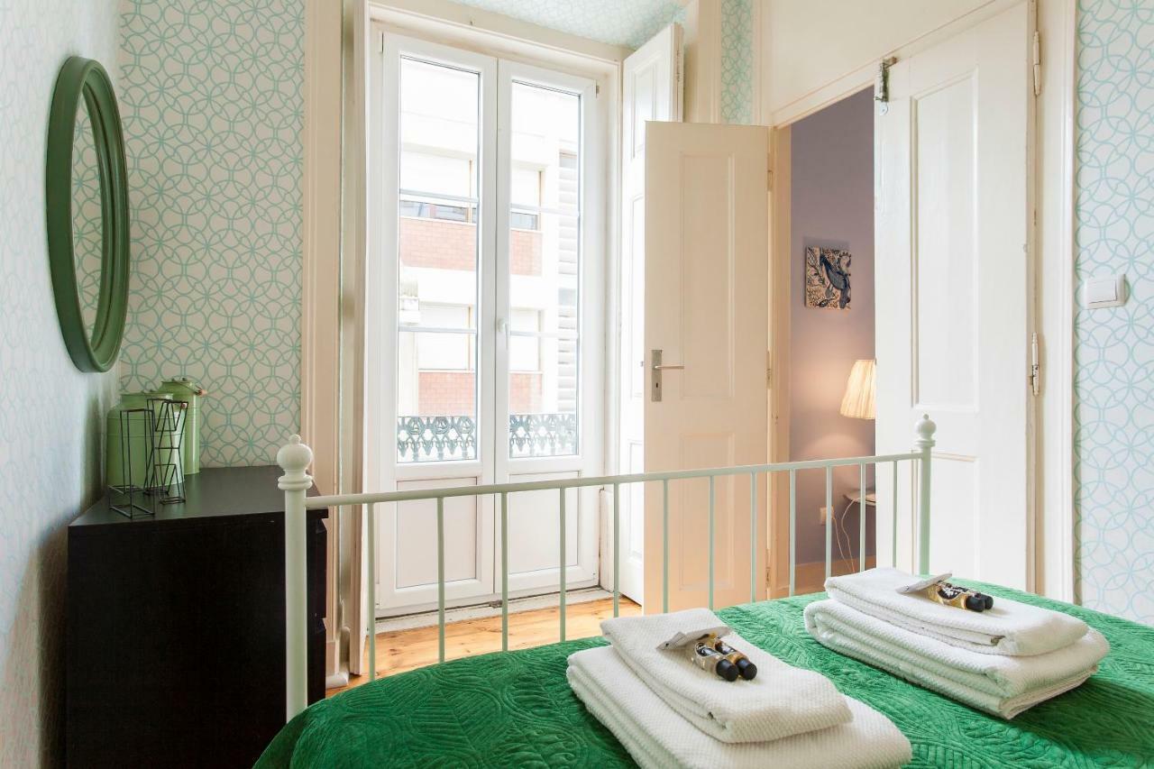 Bairro Alto 3 Bedroom Patio Flat! Lisboa Екстериор снимка