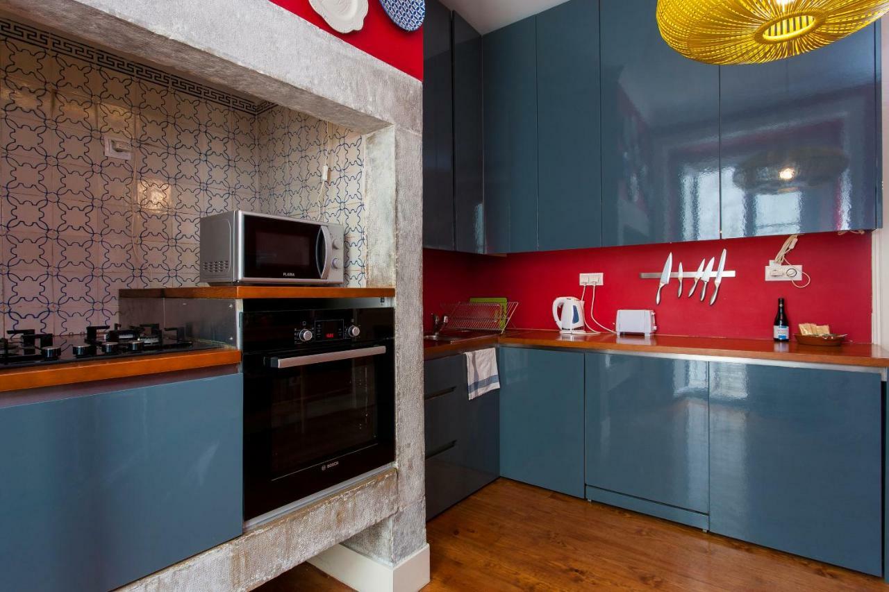 Bairro Alto 3 Bedroom Patio Flat! Lisboa Екстериор снимка