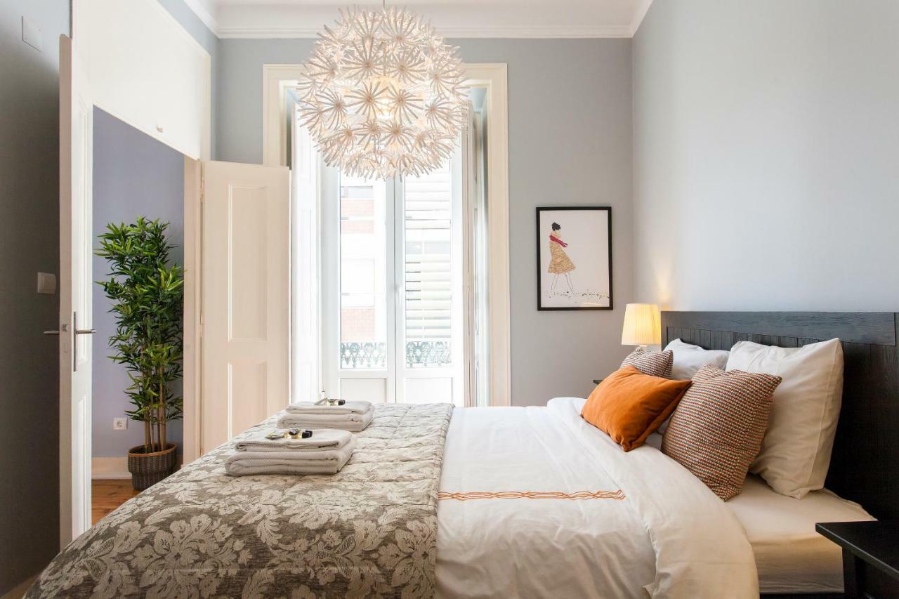 Bairro Alto 3 Bedroom Patio Flat! Lisboa Екстериор снимка