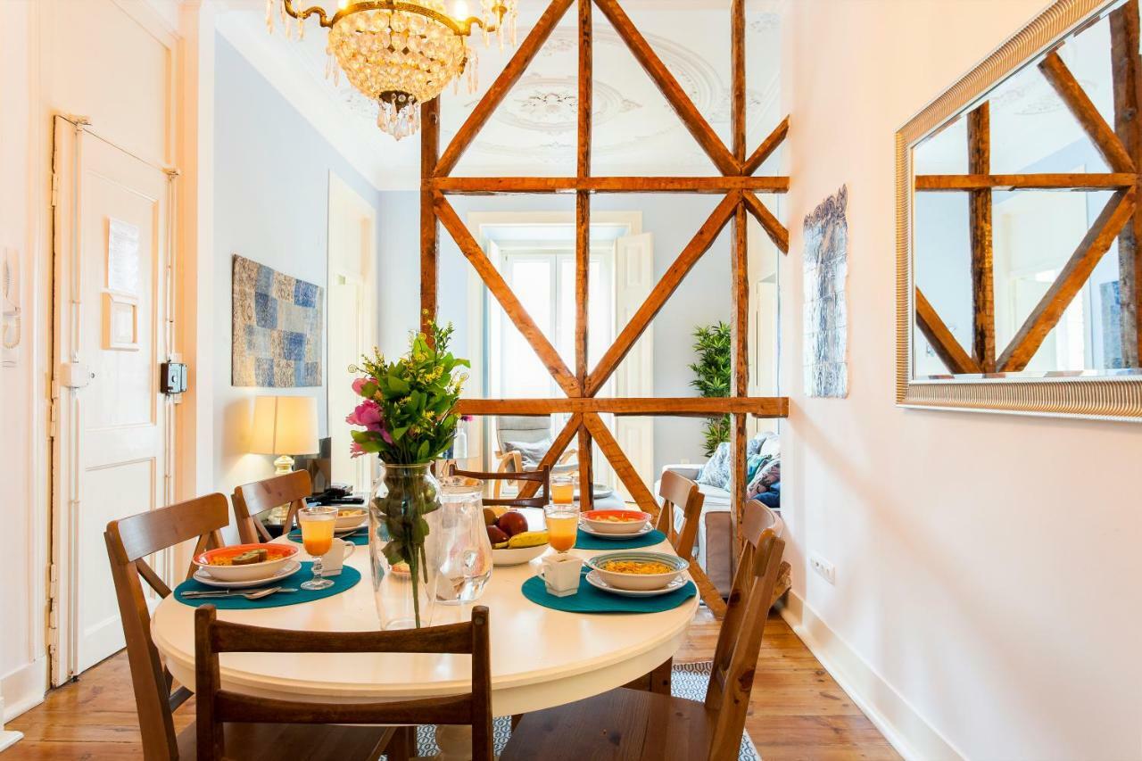 Bairro Alto 3 Bedroom Patio Flat! Lisboa Екстериор снимка
