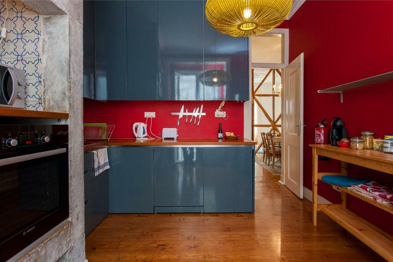Bairro Alto 3 Bedroom Patio Flat! Lisboa Екстериор снимка